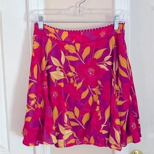 Bebe Flowy Godet Skirt Size 6 NWT